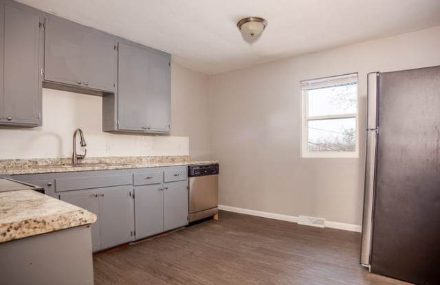 107 South Oak Ridge Terrace Gallery 3
