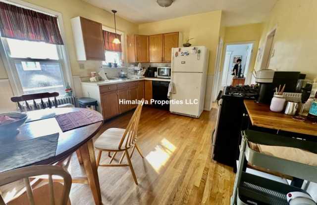 82 Quincy St. photos photos