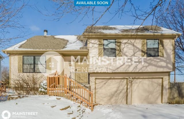 1126 East Elizabeth Street - 1126 East Elizabeth Street, Olathe, KS 66061