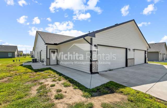 Move-In Ready Duplex in Bel Aire! - 5146 Honeylocust St, Bel Aire, KS 67226