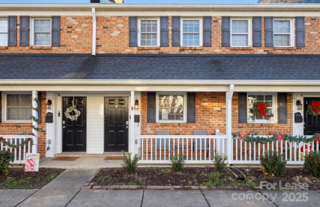 1318 Green Oaks Lane photos photos