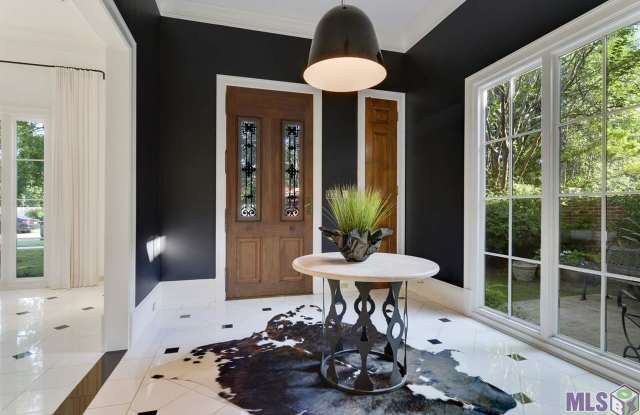 7120 WOODSTOCK DR Gallery 2