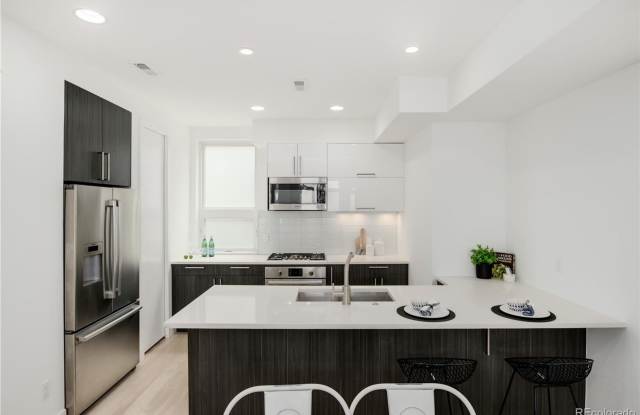 Modern Cherry Creek Townhome! Gallery 3