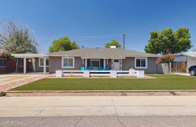3744 E Amelia Avenue photos photos