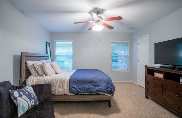 11005 Short Springs Drive Gallery 4