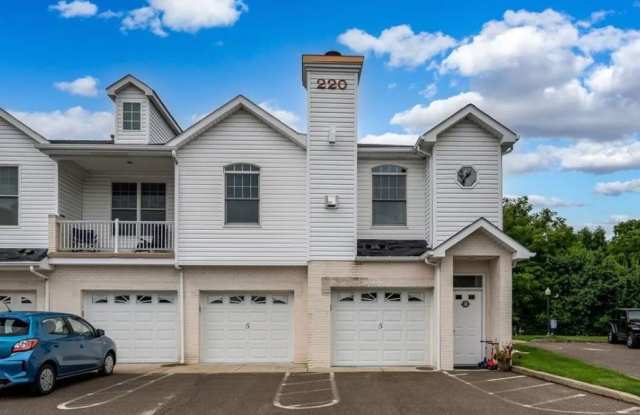 220 Adams Pointe Blvd photos photos