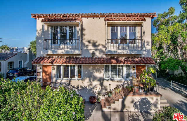 530 N BRONSON AVE - 530 North Bronson Avenue, Los Angeles, CA 90004