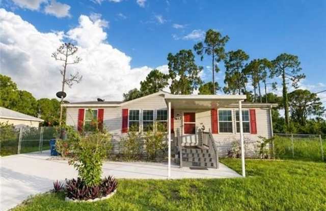 3617 66th St W photos photos
