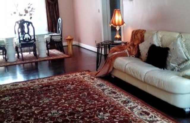 84 S Farview Ave - 84 S Farview Ave, Paramus, NJ 07652