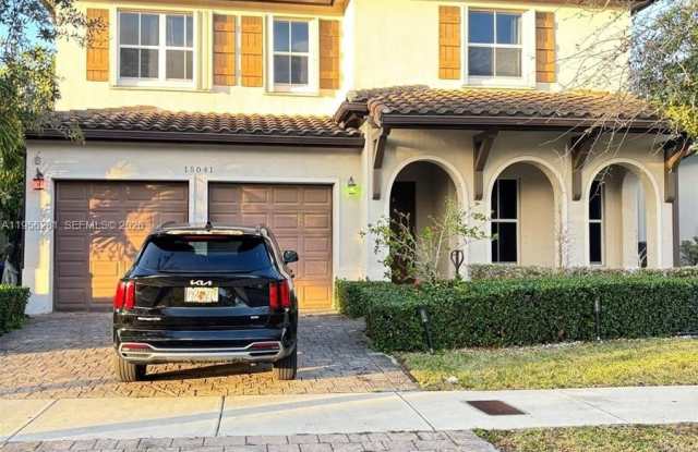 15041 SW 177th Ter photos photos