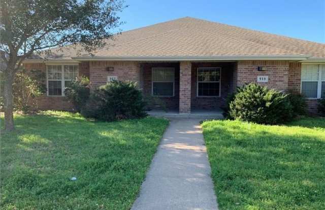 937 Crepe Myrtle Street photos photos