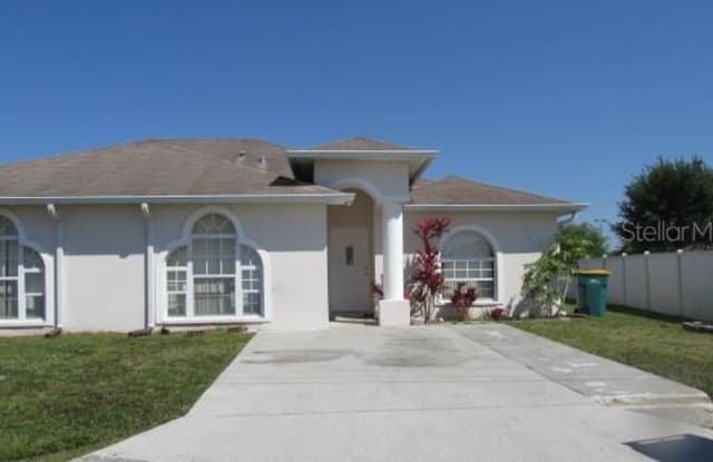 146 BRIXHAM COURT - 146 Brixham Court, Poinciana, FL 34758