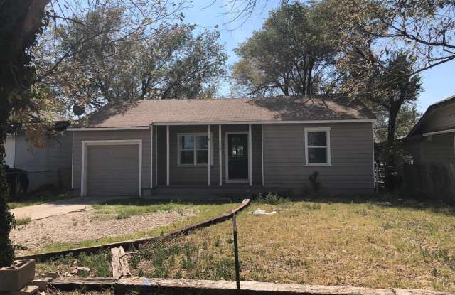 3 Bedrooms 2 Baths 1 Car Garage Walking Distance to Palo Duro High photos photos