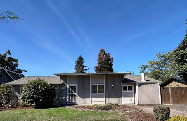 Move in Special! 3 Bedroom 1 Bathroom Home Gallery 1
