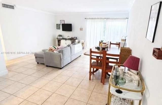 9459 SW 76th St photos photos