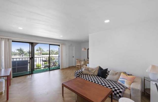 4595 California Ave Unit 402 photos photos