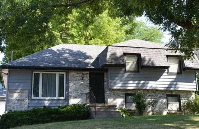 Beautiful home with detached garage! photos photos