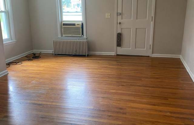 211 Mansion St - 211 Mansion Street, Coxsackie, NY 12051