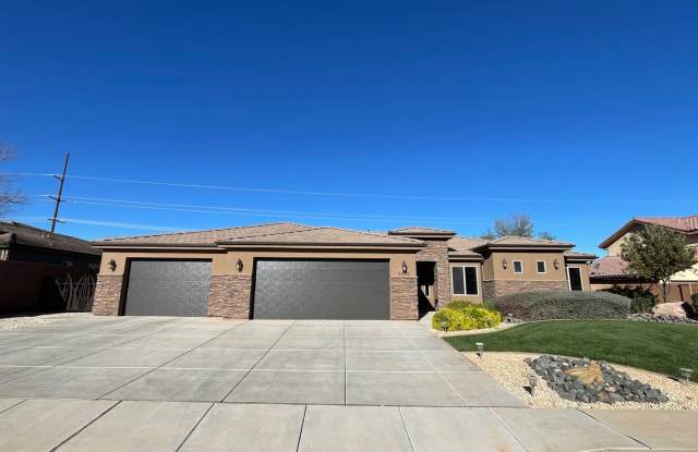 Beautiful Bridal Gate Estates - FIVE CAR GARAGE!! photos photos