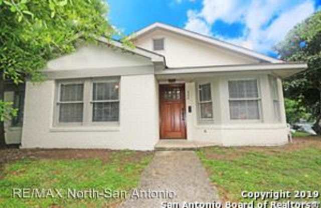 440 W. Lynwood Ave - 440 West Lynwood Avenue, San Antonio, TX 78212