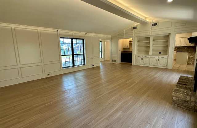 7145 Crooked Oak Drive Gallery 4