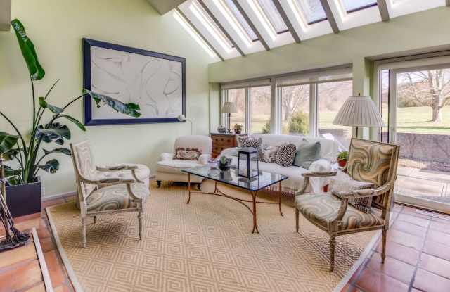 12 Bridlerun Court Gallery 4