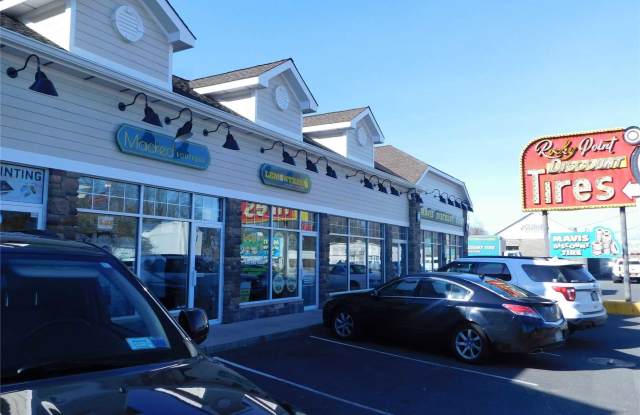 678 N. Country Road Gallery 3
