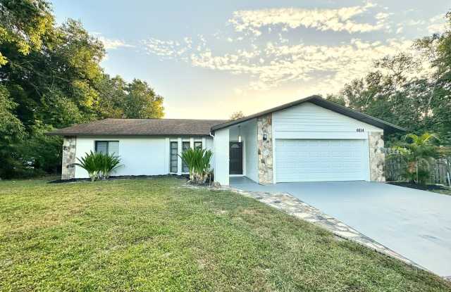 ** NORTH NAPLES ** 3 BED / 2 BATH - FENCED YARD - NO HOA! - PET OK - ANNUAL RENTAL photos photos