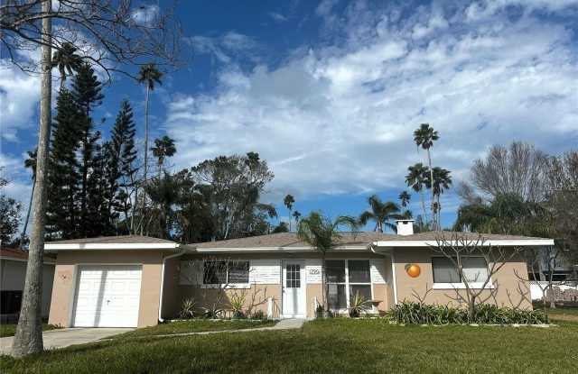 1790 SANTA BARBARA DRIVE photos photos