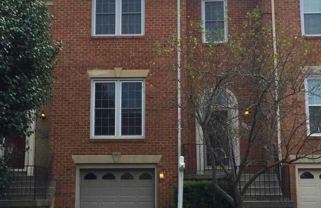 12305 FOX LAKE CT - 12305 Fox Lake Court, Fair Oaks, VA 22033