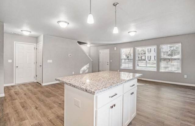 2417 Richardson Court Gallery 3