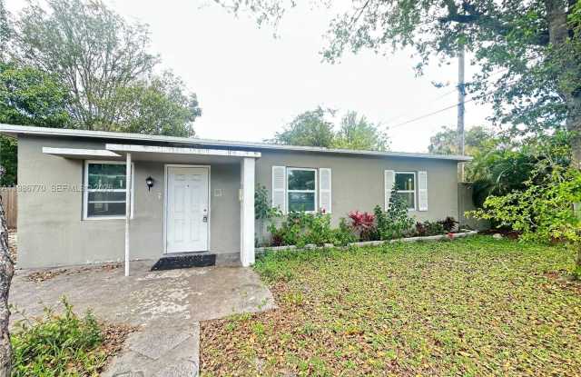 1511 NW 11th Pl photos photos