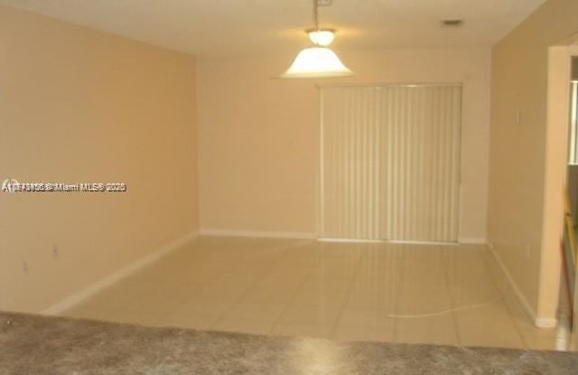 2204 SW 81st Ave # Gallery 2