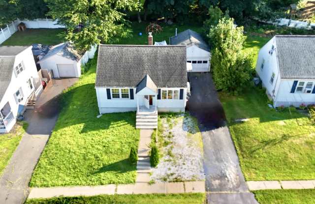382 Quinn Street photos photos