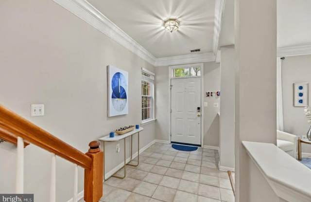 325 FUCCI Court Gallery 4