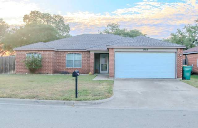 1705 Liberty Hill Dr Gallery 2