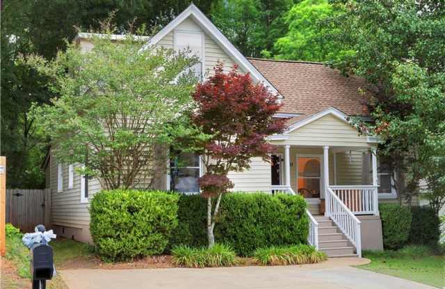 Cozy 4 Bed, 3 Bath Home Near Downtown Opelika! photos photos