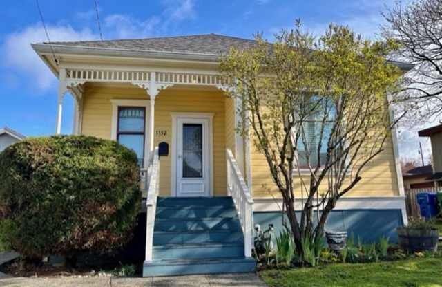 1132 NW 59th St - 1132 Northwest 59th Street, Seattle, WA 98107