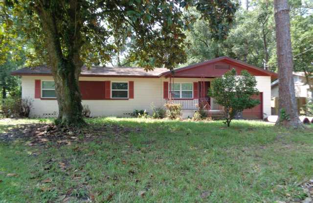 Beautiful Move-In Ready Home with Bonus Room! Gallery 3