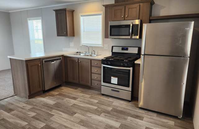 2403 Birch St photos photos