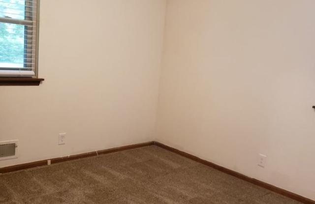 6623 Garnett Ct Gallery 4