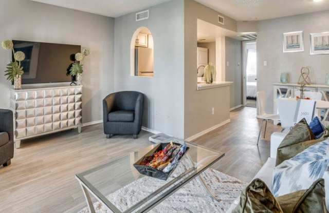 Mateo Apartment Homes Gallery 2