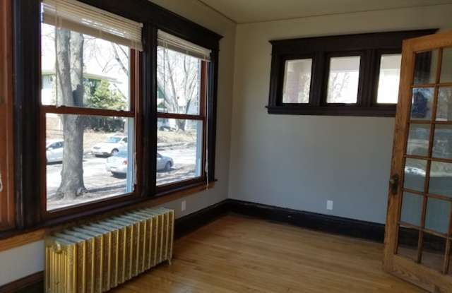 3255 South 15th Avenue - 1 Gallery 4
