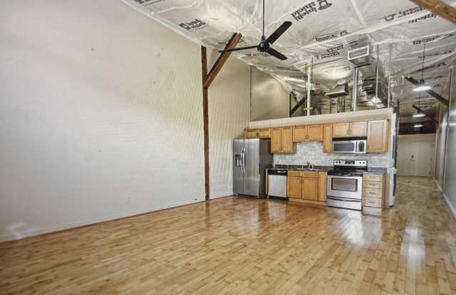 222 Bolivar Street Gallery 2