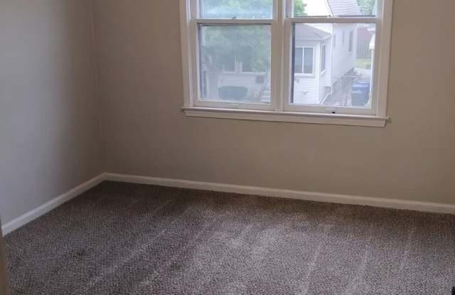 192 Richter Street - 1 Gallery 3