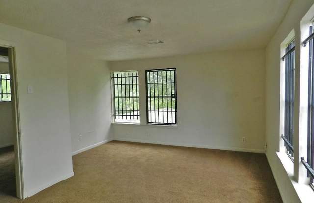 3707 Dalmatian Dr Gallery 4