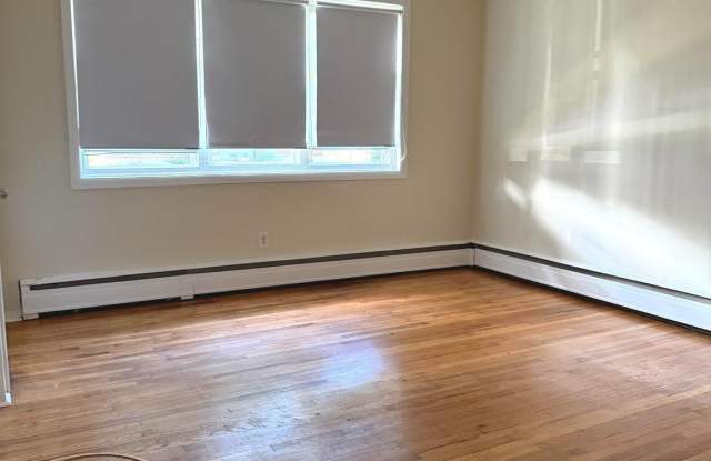25 S SYLVANIA Avenue Gallery 2