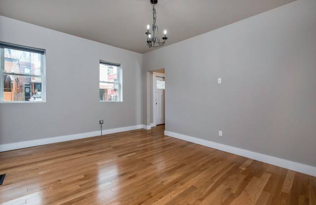 Remodeled 5 bedroom/2 bathroom in South Side photos photos