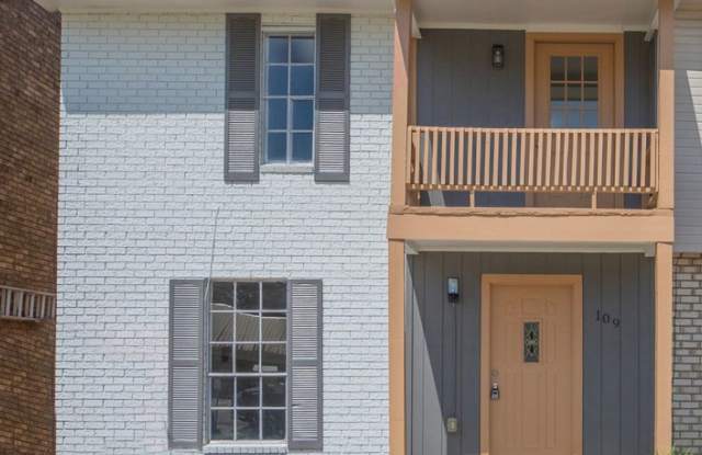 Rare Find, Newly Remodeled Townhome in Duson! photos photos