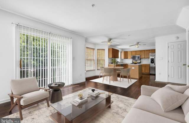 2103 SAYAN Court Gallery 4